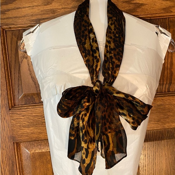 Jones New York Leopard Oblong Scarf Black, Gold - Picture 5 of 6